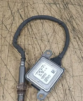 Mercedes-Benz Sprinter W906 Lambda probe sensor A0009058411