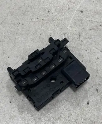Volkswagen Golf V Steering angle sensor 00203500
