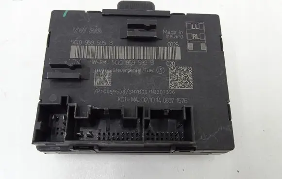 Audi A3 S3 8V Door control unit/module 5Q0959595B