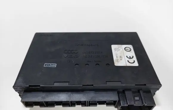 Audi A6 S6 C5 4B Comfort/convenience module 4B0962258K