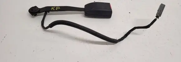 Mazda 3 II Front seatbelt buckle