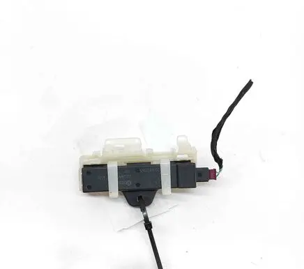 BMW 8 G14 Keyless system antenna 6832065