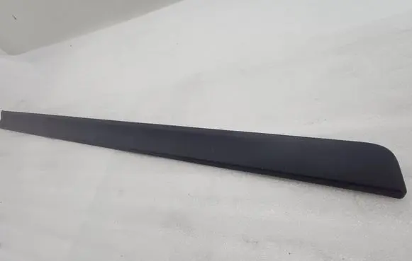 Nissan X-Trail T32 Front door trim (molding) 808774CE0A