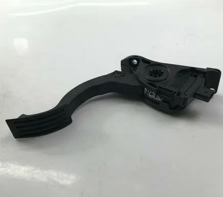Volvo V40 Accelerator throttle pedal 31280597 P1622
