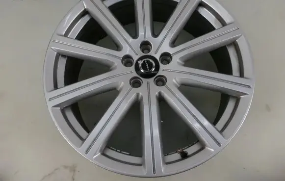 Volvo XC60 R20 alloy rim 331362385