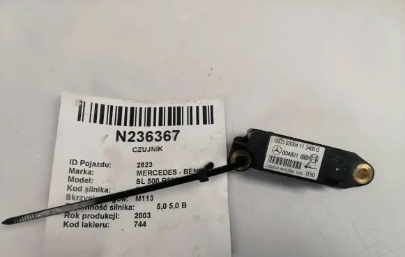 Mercedes-Benz SL R230 Airbag deployment crash/impact sensor 2208204426 004801 000303064136