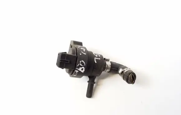Mercedes-Benz GL X164 Turbo solenoid valve A0004769832