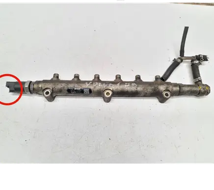 Volvo V70 Fuel main line pipe 0445215010 8658252