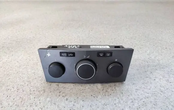 Opel Astra H Climate control unit 13122963