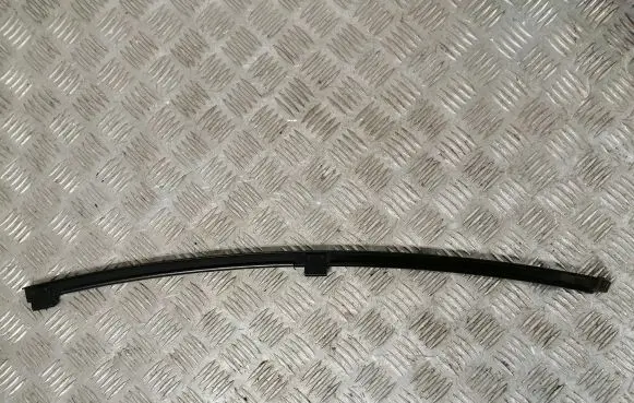 Toyota Auris 150 Rear door windshield rail 6740812280