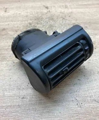 BMW 3 E36 Dashboard side air vent grill/cover trim 8390217