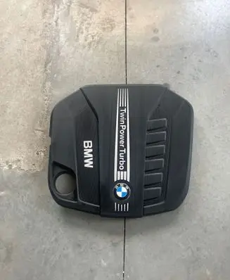 BMW 5 F10 F11 Engine hood trim 