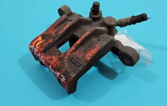 Rear brake caliper