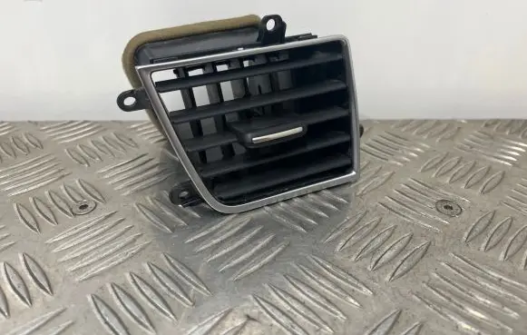 Audi A8 S8 D4 4H Dash center air vent grill 4H1820951A
