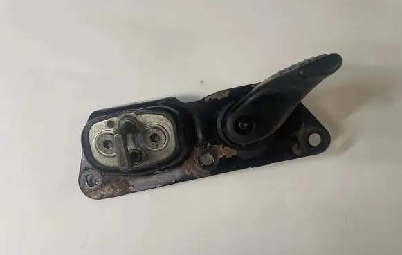 Citroen Berlingo Rear door lock loop/hook striker 