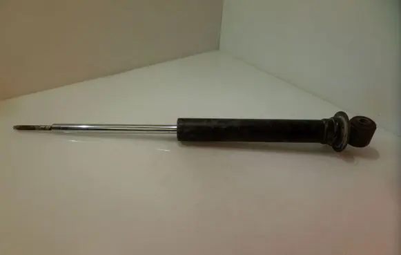 Volkswagen Golf III Rear shock absorber/damper S011372G