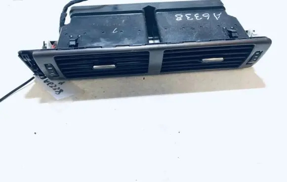 Audi A6 S6 C5 4B Dash center air vent grill 4b1820951