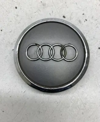 Audi A6 S6 C5 4B Original wheel cap 4B0601170A