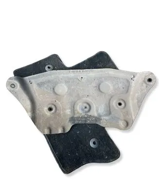 Volvo V60 Engine splash shield/under tray 31280320