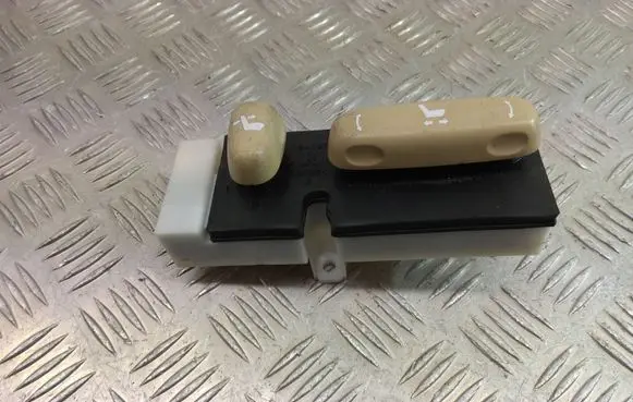 Lexus RX 330 - 350 - 400H Seat control switch 18A197