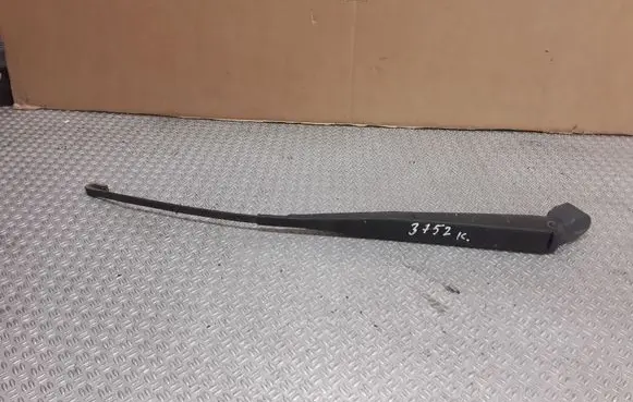 Nissan Terrano Front wiper blade arm