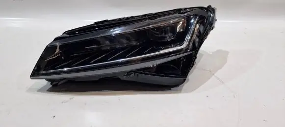Skoda Superb B8 (3V) Headlight/headlamp 3V1941015D