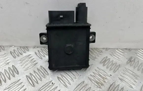 BMW X5 E70 Glow plug pre-heat relay 7801201 0003033430 0000151V09