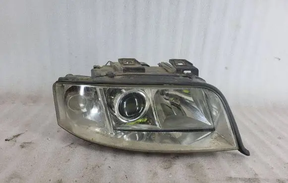 Audi A6 S6 C5 4B Headlight/headlamp 15592400