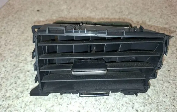 Honda Civic IX Dash center air vent grill 7761077615 GN7114430045 77610TV1E01