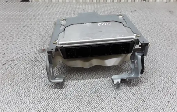 Toyota Yaris Engine control unit/module 896610D170 0281011125