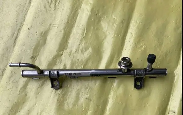 Mercedes-Benz A W169 Fuel main line pipe A2660700595 A2660700395