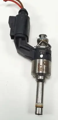 Audi A3 S3 8P Fuel injector 03C906036F