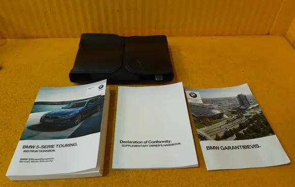 BMW 5 G30 G31 G38 Owners service history hand book 