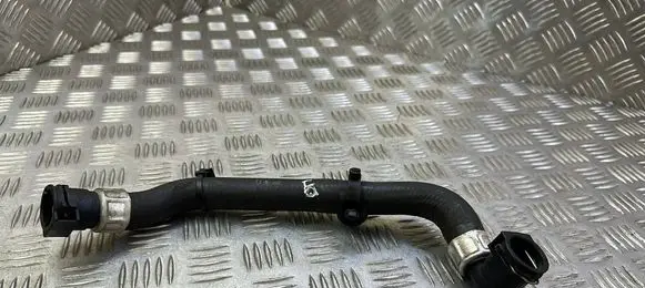 Engine coolant pipe/hose