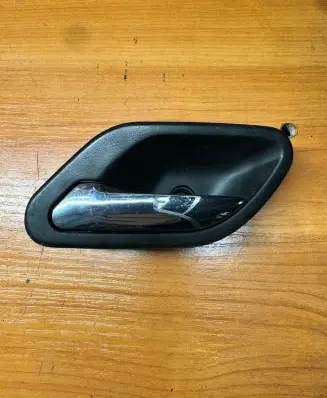 BMW 5 E39 Front door interior handle 7032925