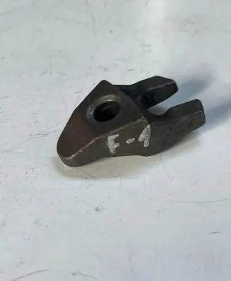 Ford Fiesta Fuel Injector clamp holder 927008