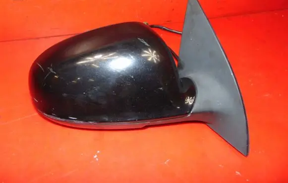 Volkswagen Eos Front door electric wing mirror 