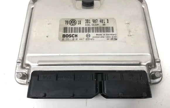 Volkswagen PASSAT B5.5 Engine control unit/module 3B1907401B 0281010447