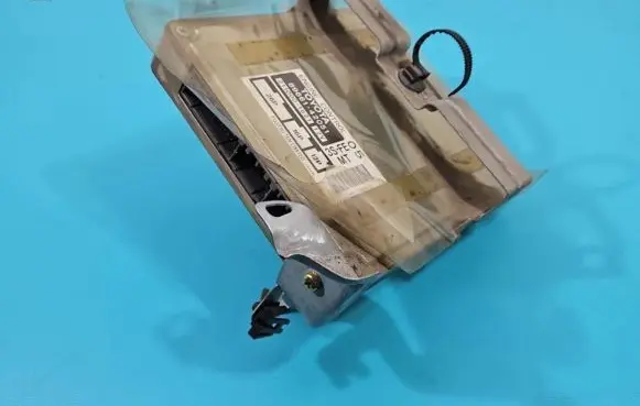 Toyota RAV 4 (XA10) Engine control unit/module ECU 89661-42051 IMPRK1379274