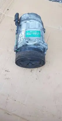 Volkswagen Bora Air conditioning (A/C) compressor (pump) 1J0820803A
