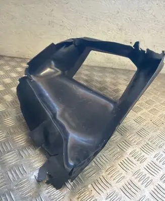 Audi Q7 4M Intercooler air guide/duct channel 4M0121333D 602481