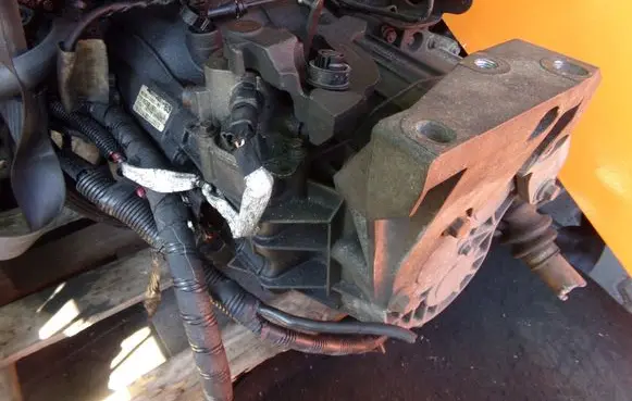Opel Antara Manual 5 speed gearbox 8C1R7002BE 20MB24