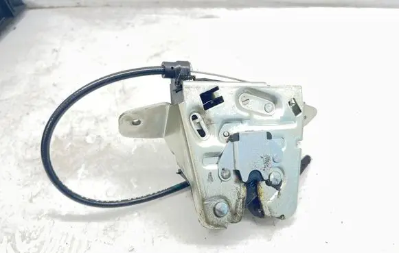 Mercedes-Benz C W204 Tailgate/trunk/boot lock/catch/latch A2047400435