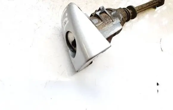Peugeot 407 Front door lock (next to the handle) n0501798