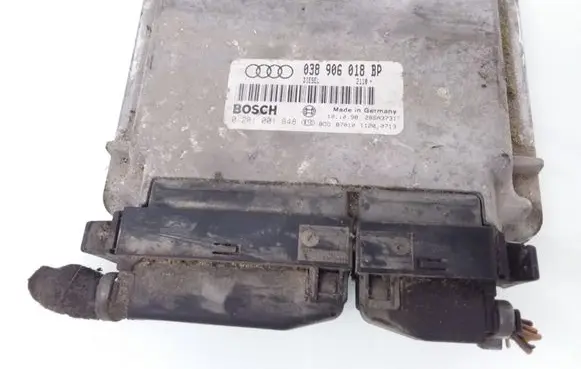 Audi A3 S3 8L Engine control unit/module 038906018BP 0281001848