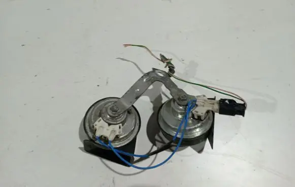 Citroen C4 II Horn signal 0066306 AM80S 002408