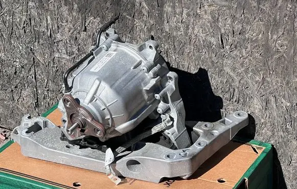BMW M4 G82 G83 Gearbox transfer box case 7888874