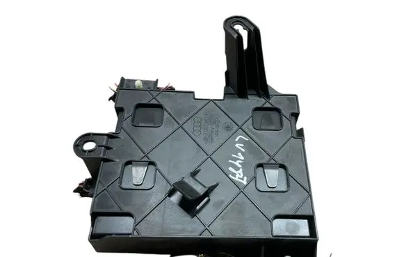 Audi A4 S4 B8 8K Comfort/convenience module 8K0907064C