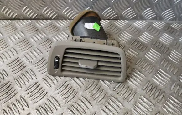 Dashboard side air vent grill/cover trim