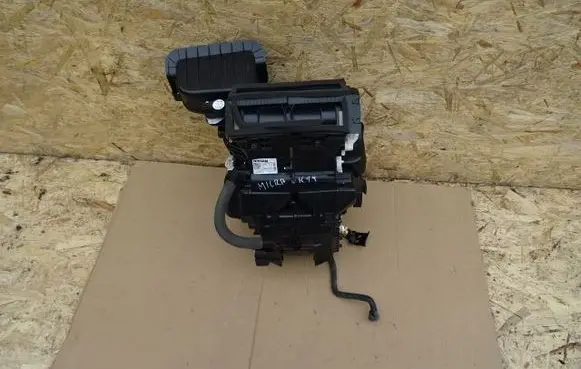 Interior heater climate box assembly